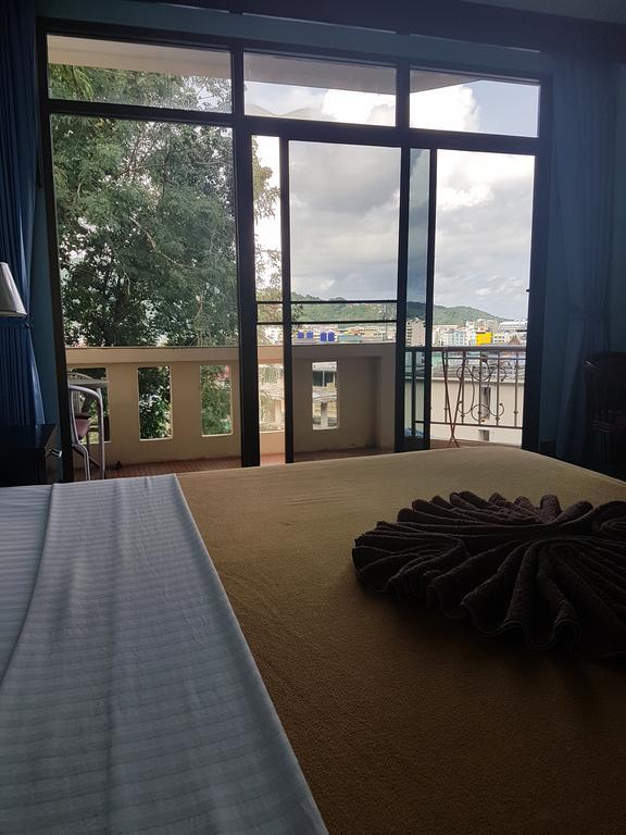 Feng Shui House Hotel Patong Екстериор снимка