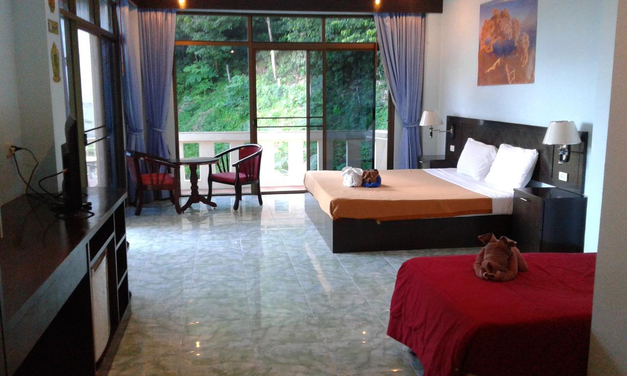 Feng Shui House Hotel Patong Екстериор снимка