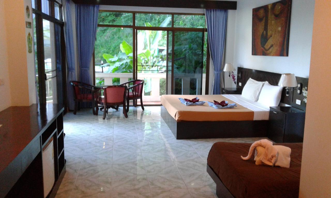 Feng Shui House Hotel Patong Екстериор снимка